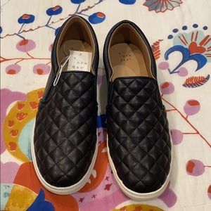 COPY - Black a new day sneakers
